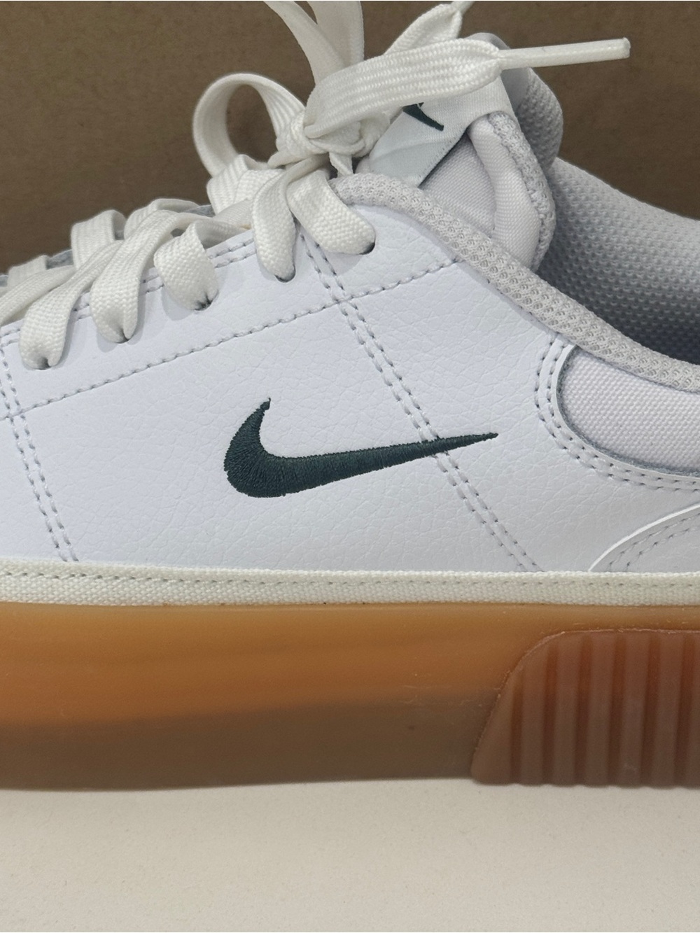 Nike Court Legacy Lift White Green Gum Platform Sneakers Women's 6.5 NWOB - Picture 5 of 10